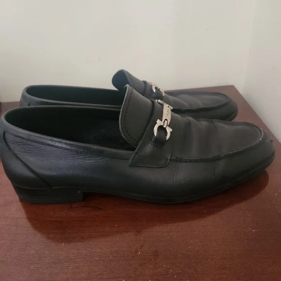 Salvatore Ferragamo dress shoes with dust bag display picture 3